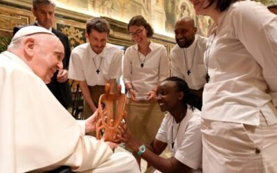 O Papa: a política é a arte do encontro, reflexão e ação